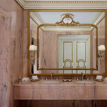 Raffles The Palm Hotel Dubai Exterior photo Bathroom