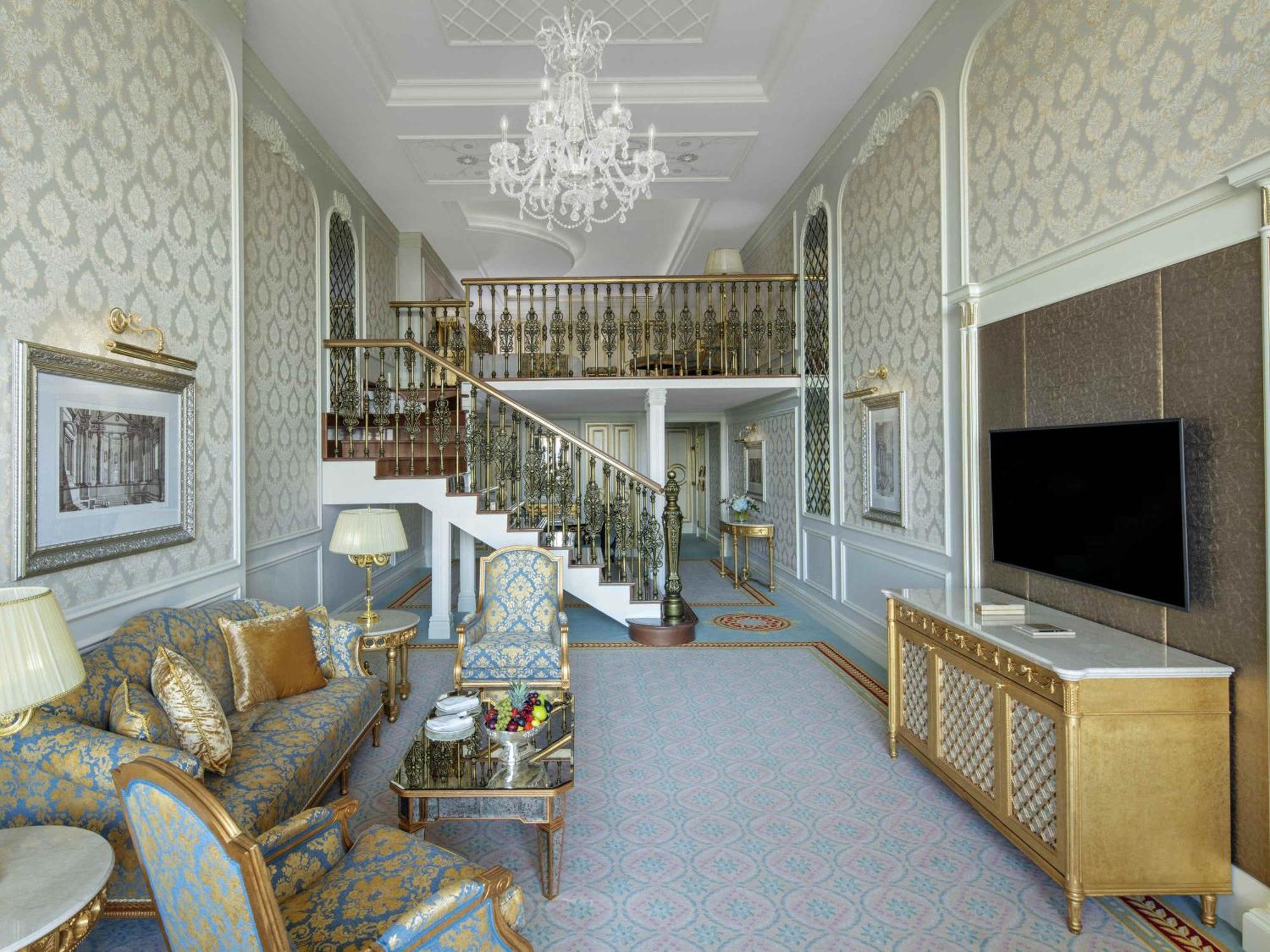 Курортний комплекс Raffles The Palm