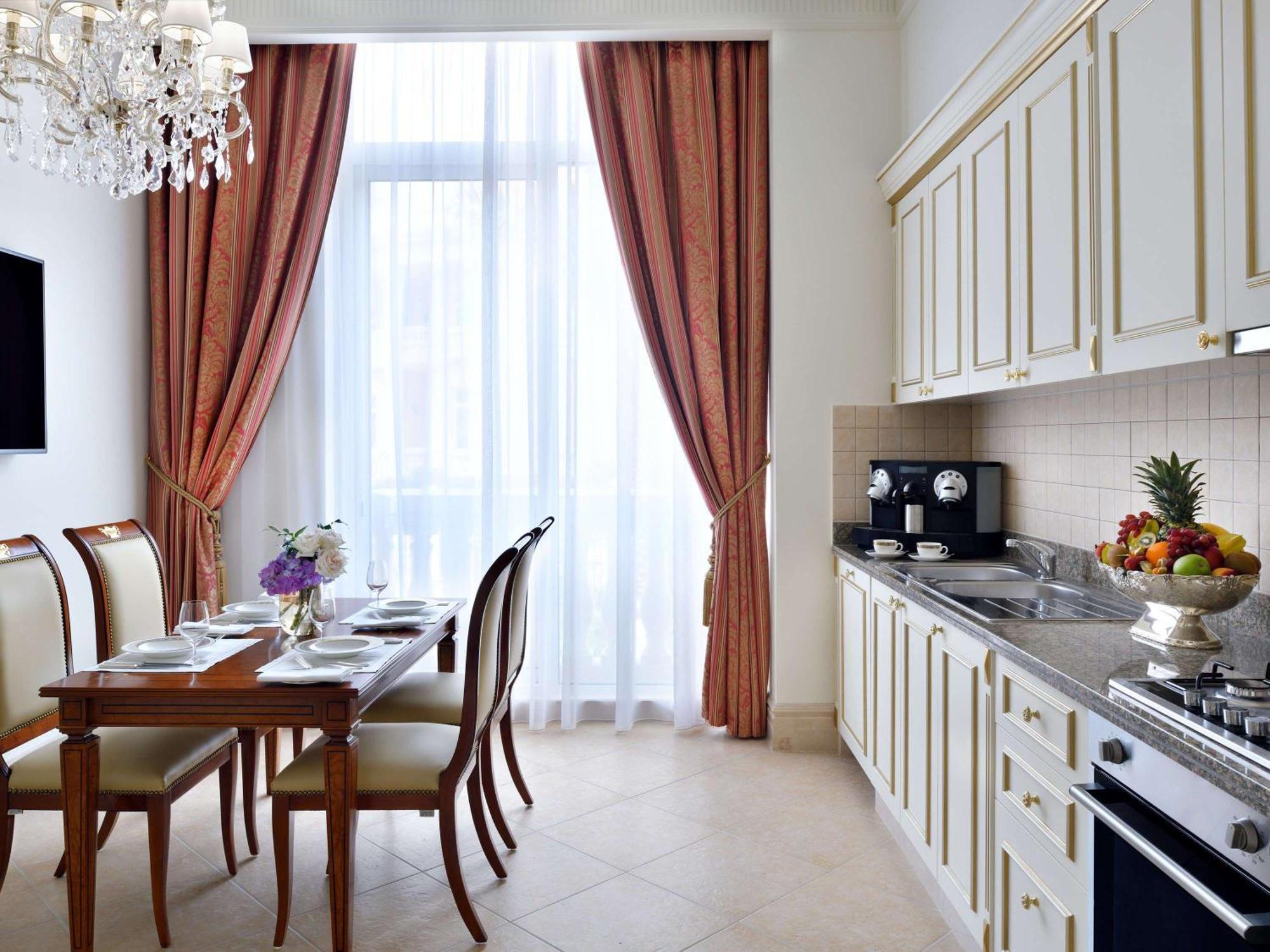 Raffles The Palm 5*