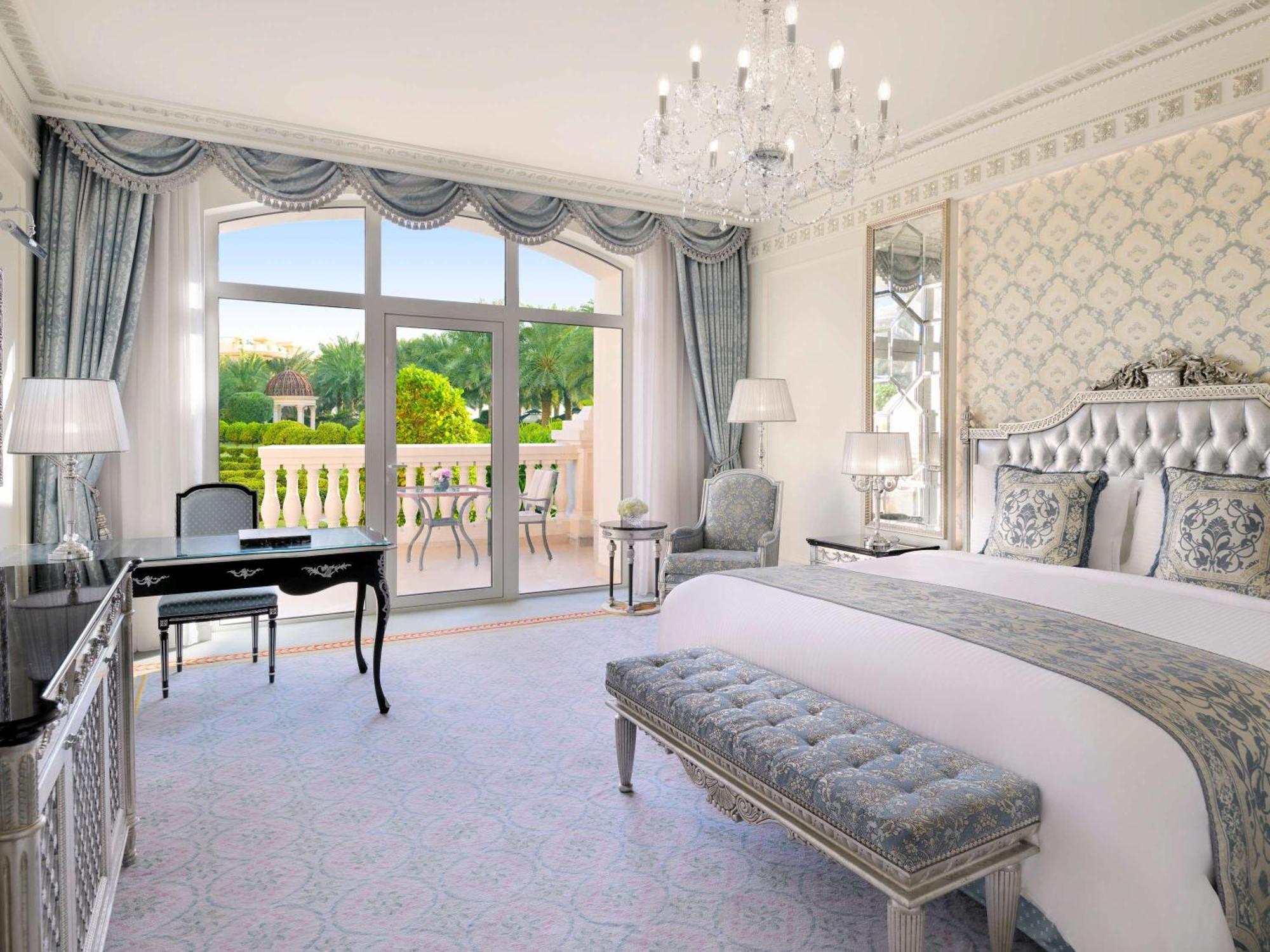 Raffles The Palm منتجع 5*
