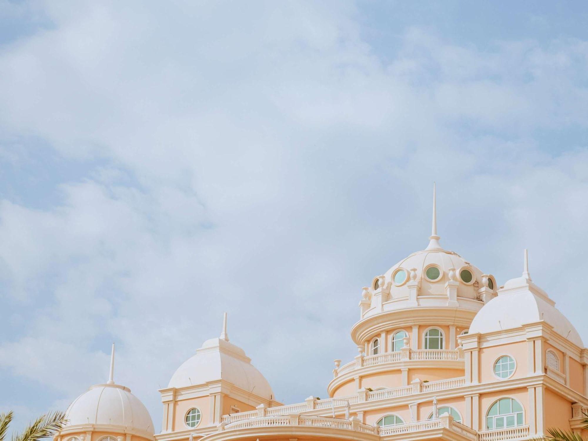 Курортний комплекс Raffles The Palm