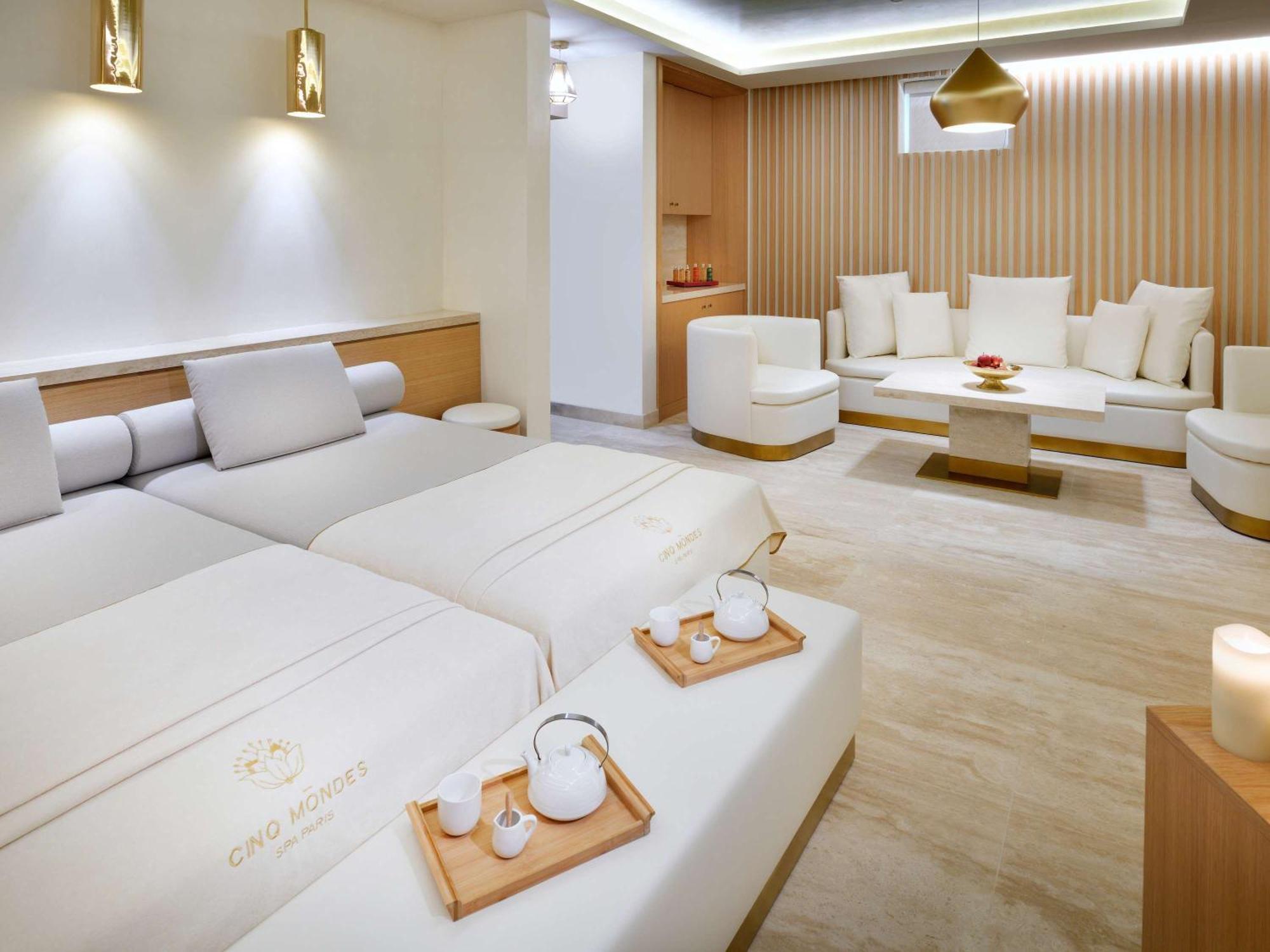 Raffles The Palm منتجع 5*