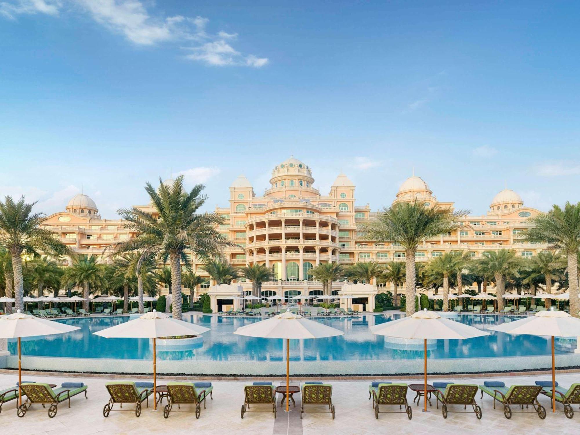 Resort Raffles The Palm